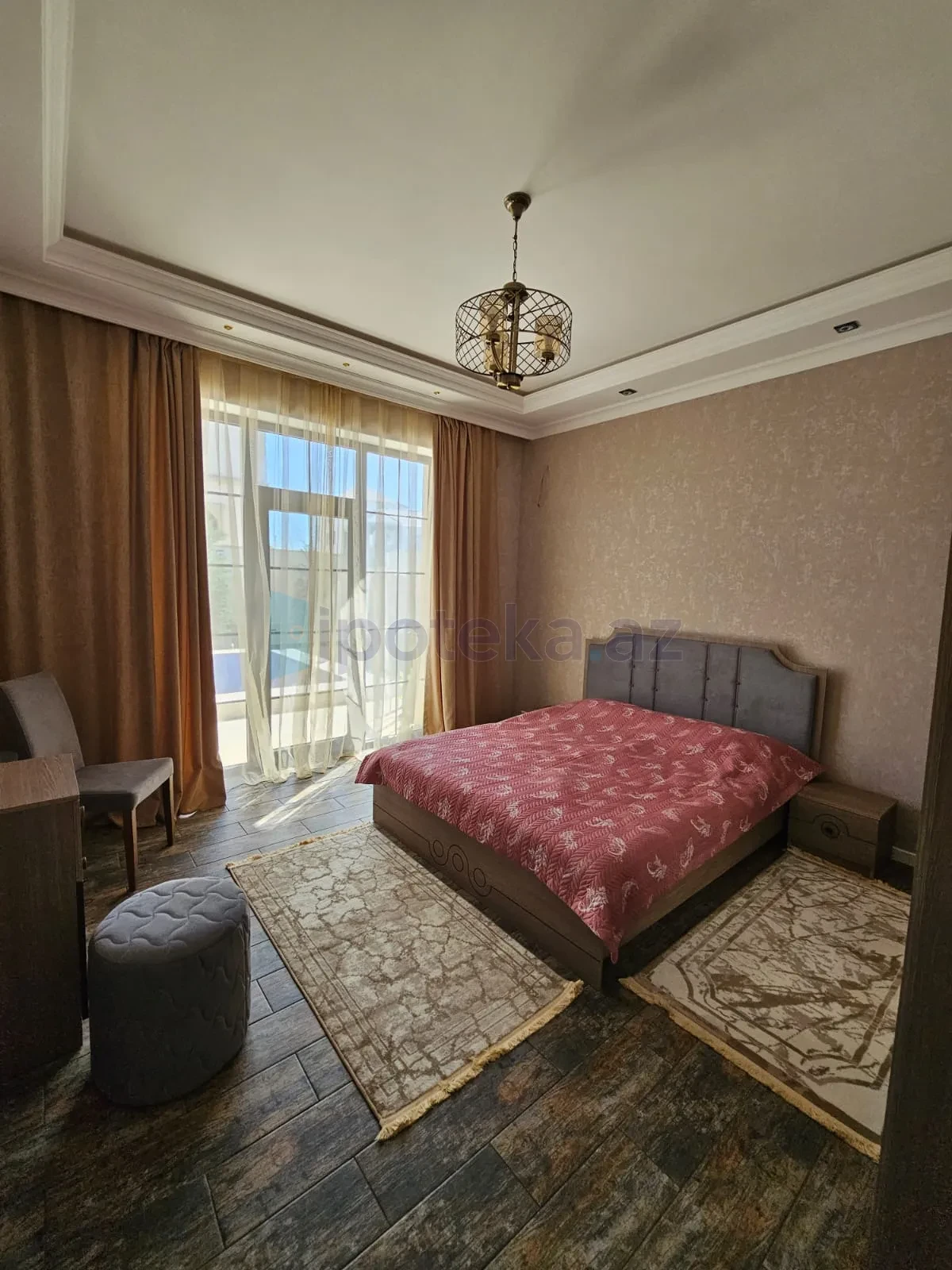 Satılır 7 otaqlı mənzil