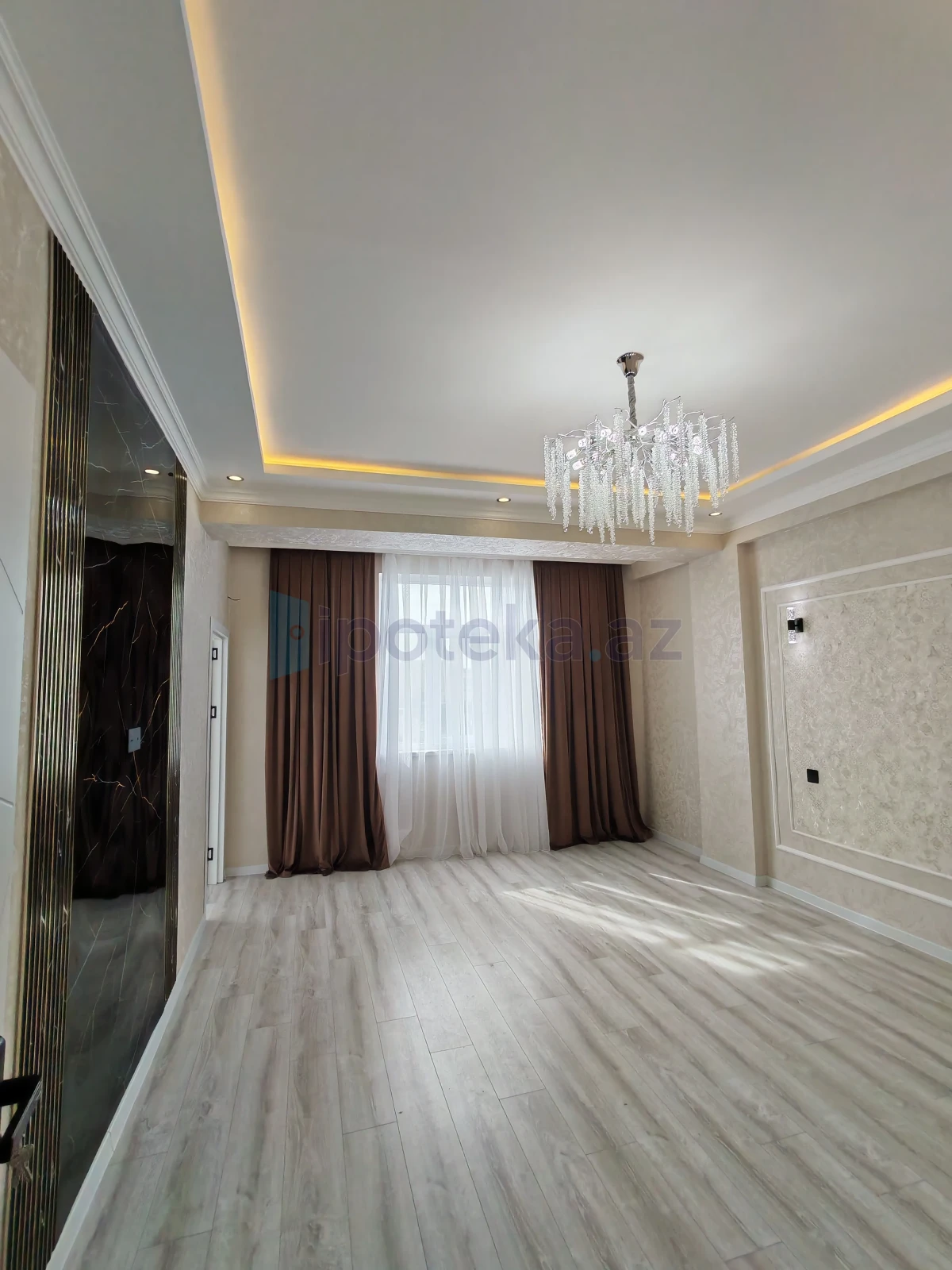 Satılır 3 otaqlı yeni tikili 80 m²