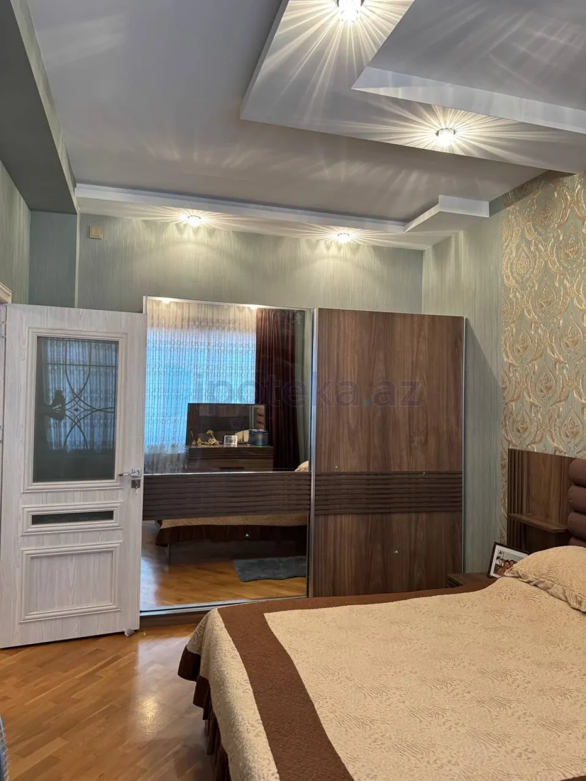 Satılır 3 otaqlı yeni tikili 90 m²