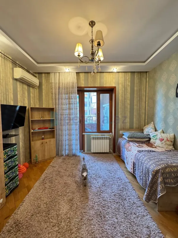Satılır 3 otaqlı yeni tikili 90 m²