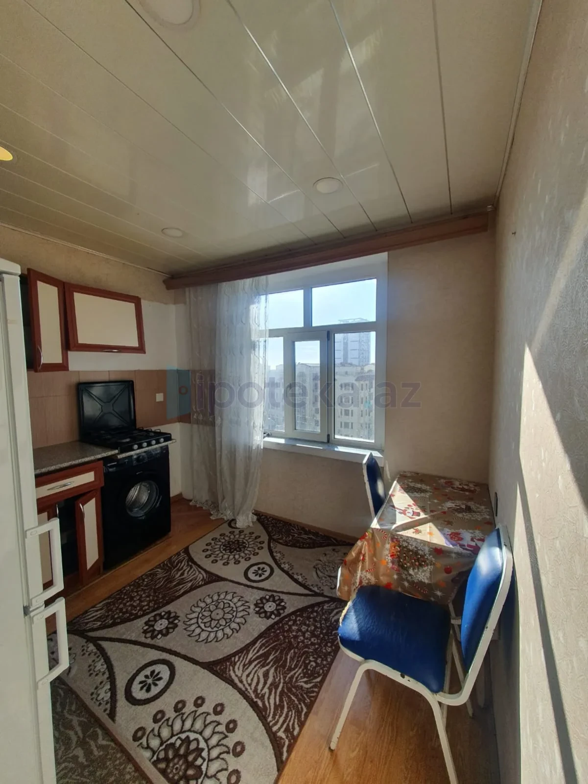 Satılır 2 otaqlı köhnə tikili 56 m²