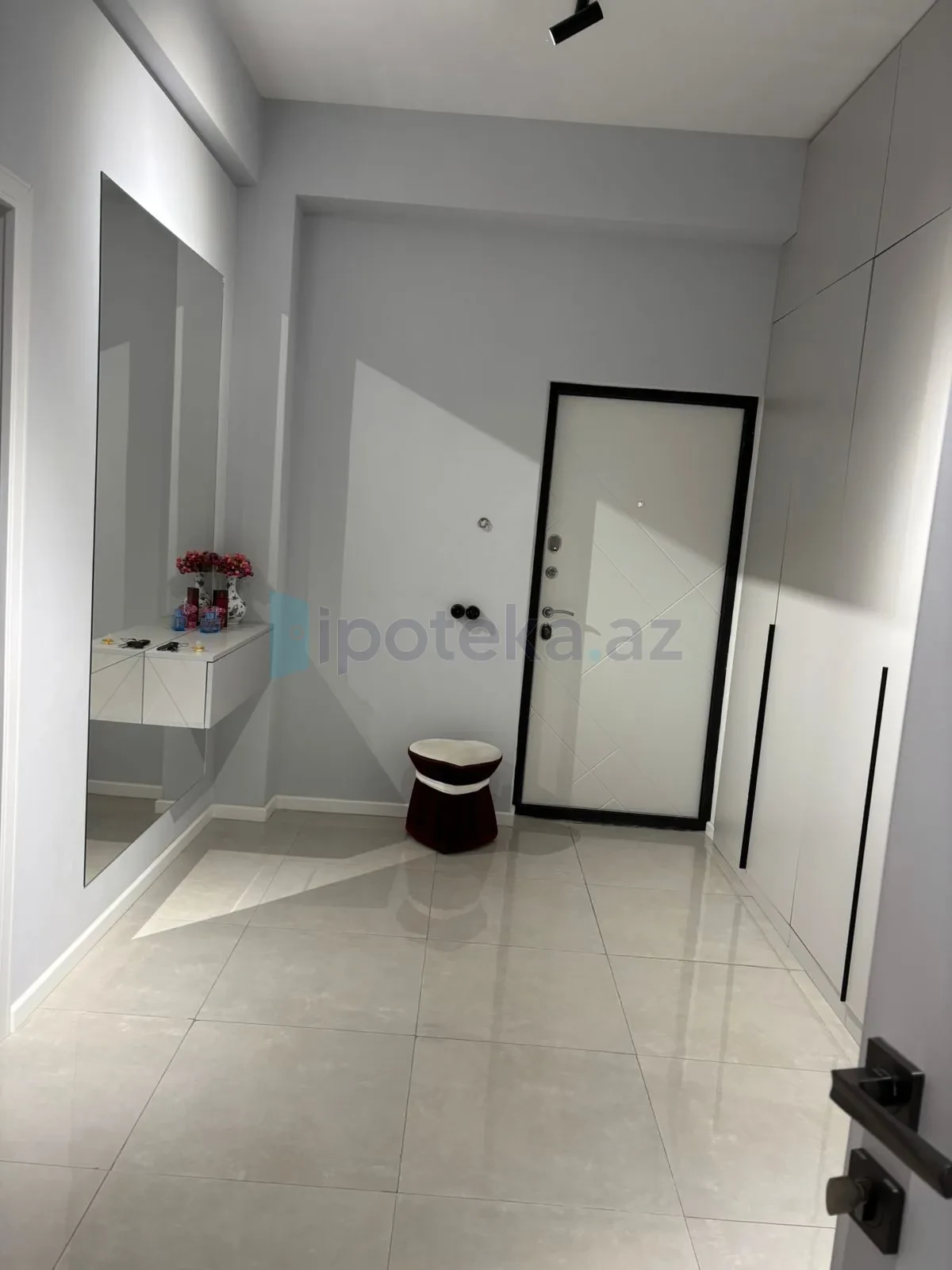Satılır 2 otaqlı yeni tikili 65 m²