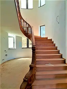 Satılır 7 otaqlı mənzil 510 m²