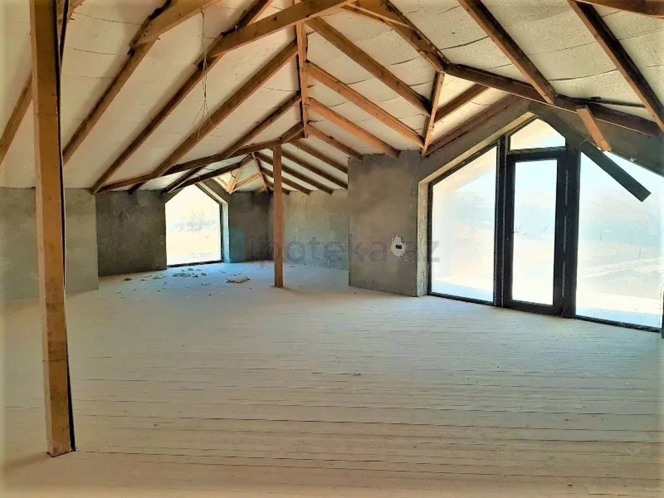 Satılır 7 otaqlı mənzil 510 m²