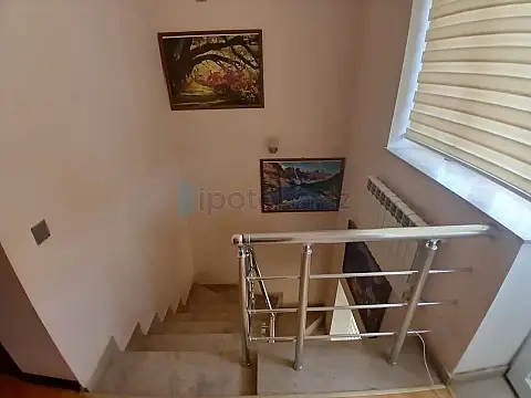 Satılır 4 otaqlı həyət evi 75 m²