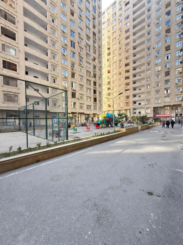 Satılır 3 otaqlı yeni tikili 75 m²