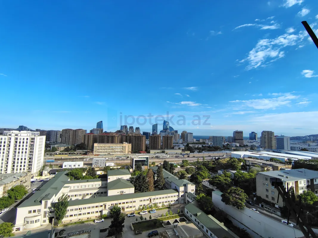 Satılır 3 otaqlı yeni tikili 125 m²