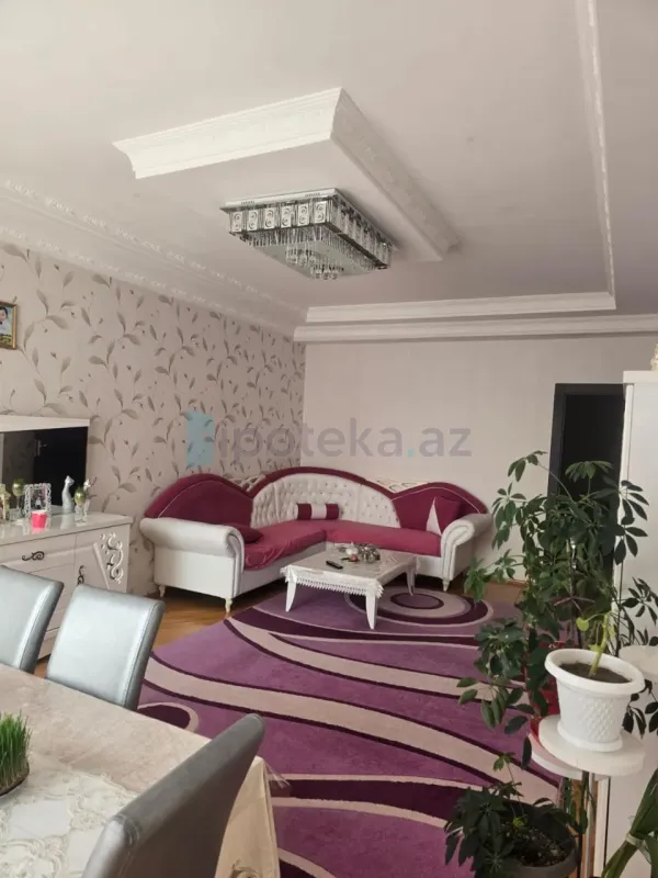 Satılır 3 otaqlı yeni tikili 130 m²