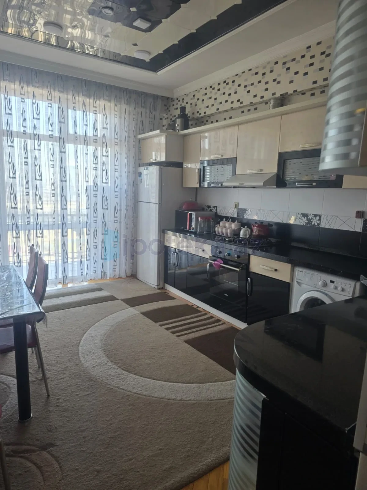 Satılır 3 otaqlı yeni tikili 130 m²