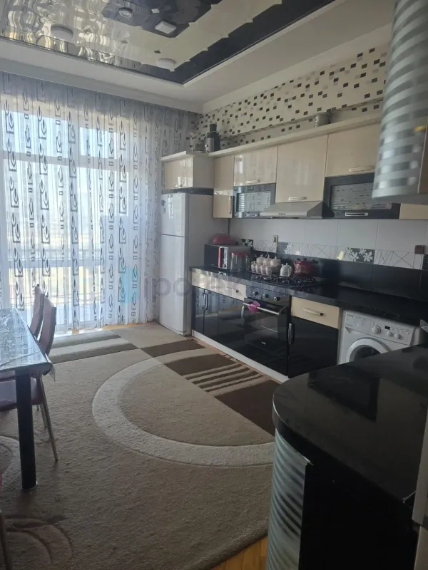 Satılır 3 otaqlı yeni tikili 130 m²