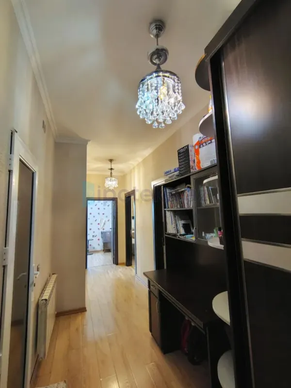 Satılır 3 otaqlı yeni tikili 72 m²