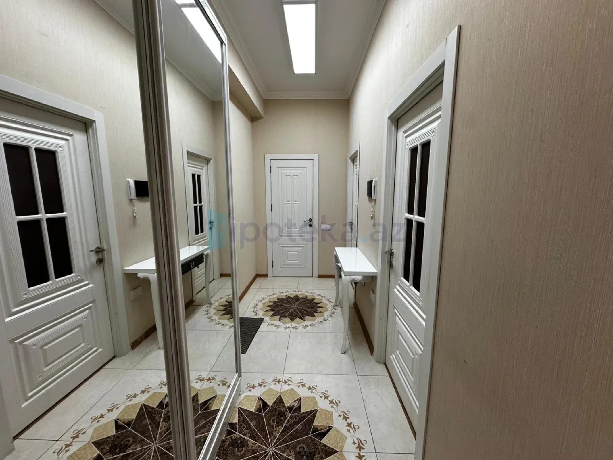 Satılır 2 otaqlı yeni tikili 63 m²