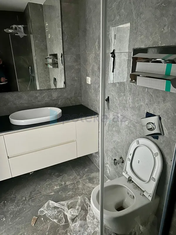 Satılır 4 otaqlı yeni tikili 130 m²