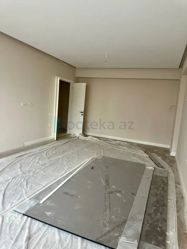 Satılır 4 otaqlı yeni tikili 130 m²