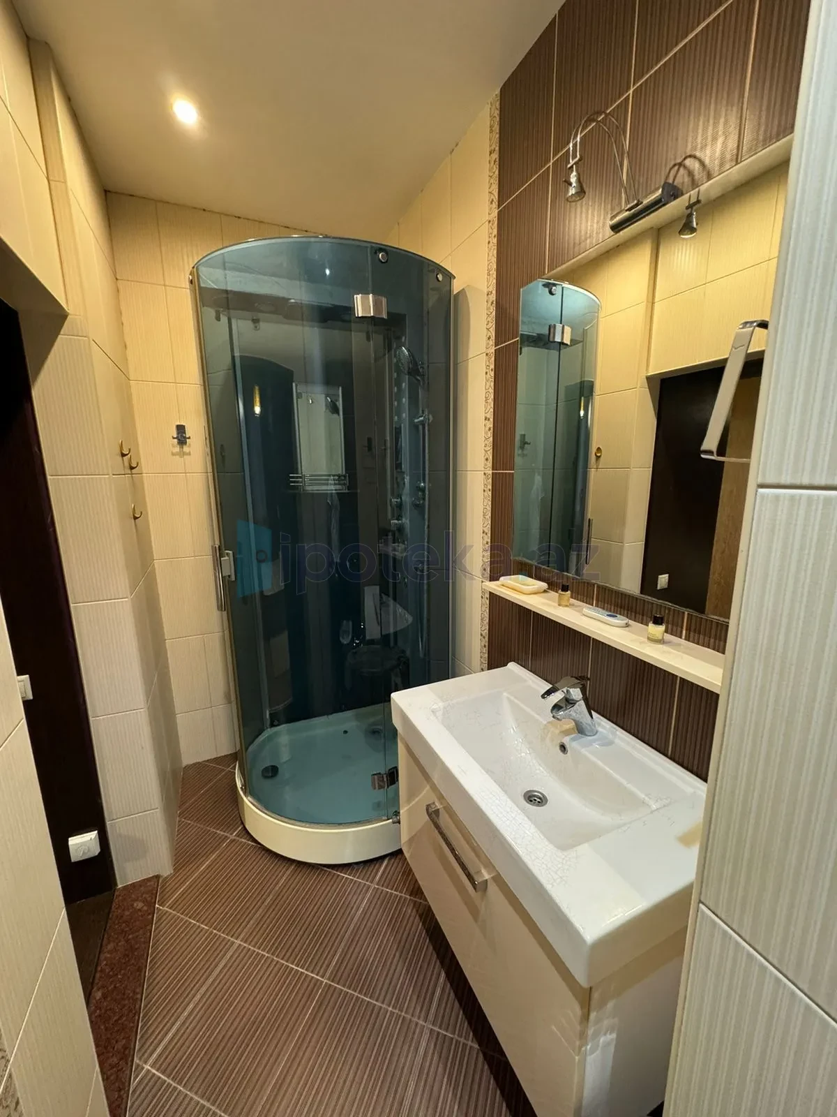 Satılır 3 otaqlı yeni tikili 114 m²