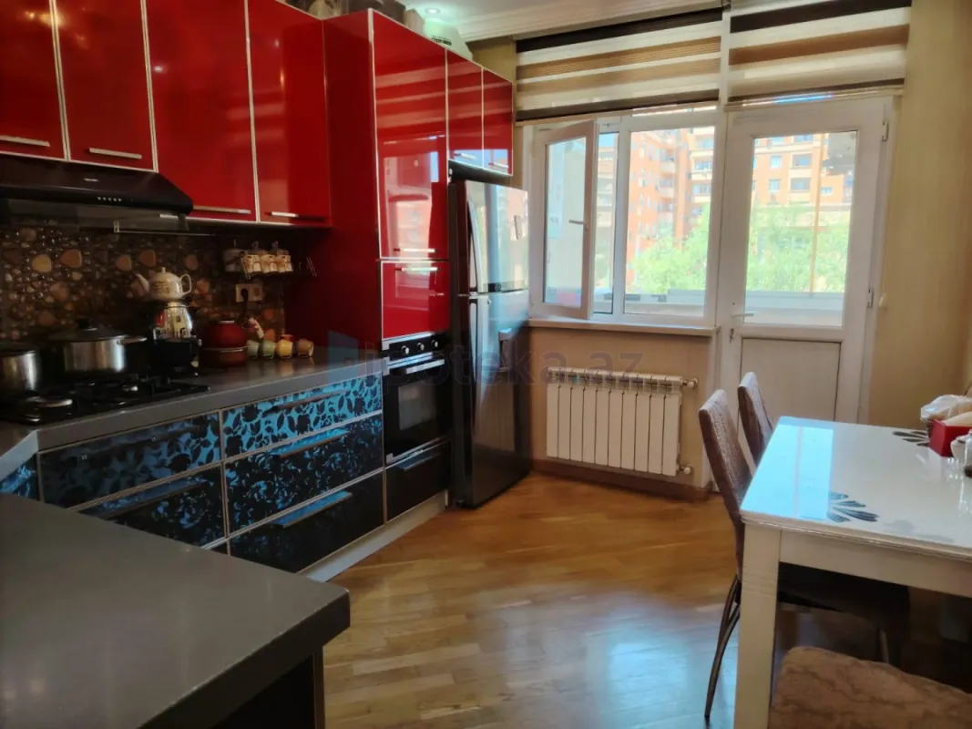 Satılır 4 otaqlı yeni tikili 89 m²