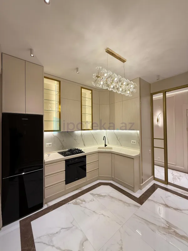 Satılır 3 otaqlı yeni tikili 85 m²