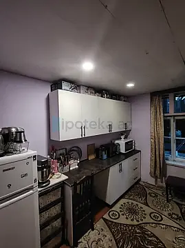 Satılır 1 otaqlı köhnə tikili 38 m²