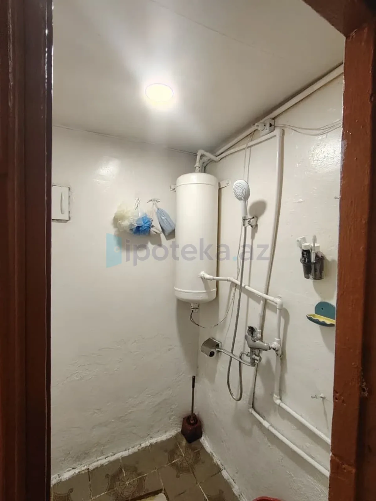 Satılır 1 otaqlı köhnə tikili 38 m²