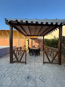 Satılır 6 otaqlı həyət evi 350 m²