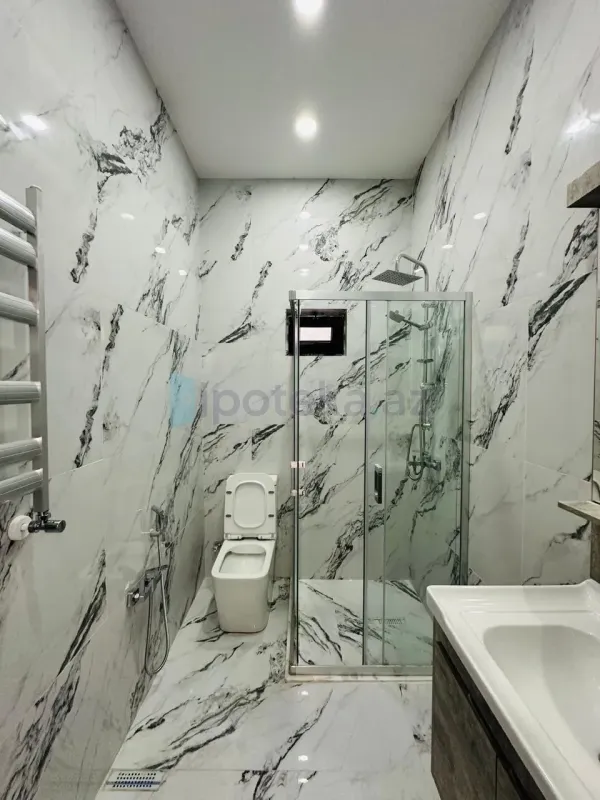 Satılır 4 otaqlı mənzil 130 m²