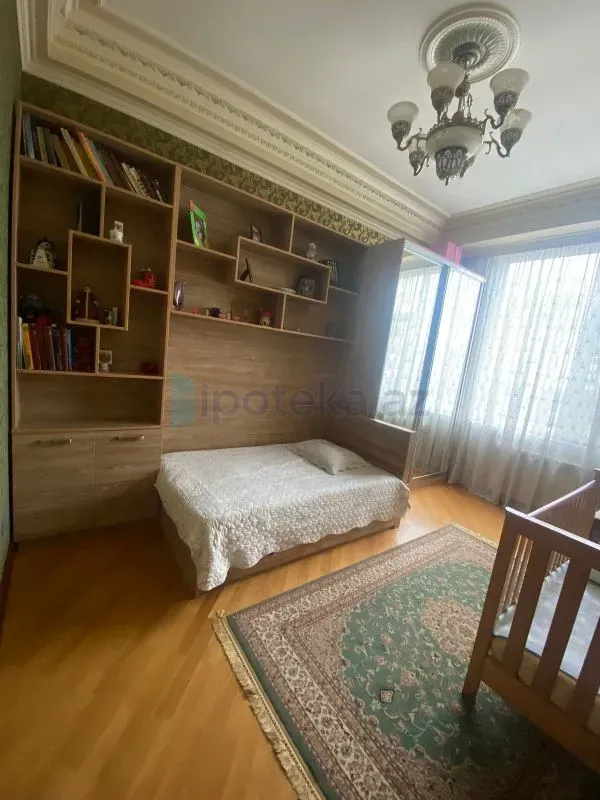 Satılır 4 otaqlı yeni tikili 170 m²
