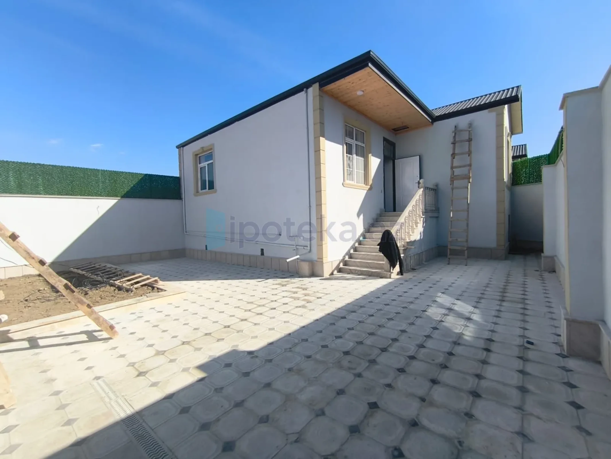 Satılır 3 otaqlı həyət evi 100 m²