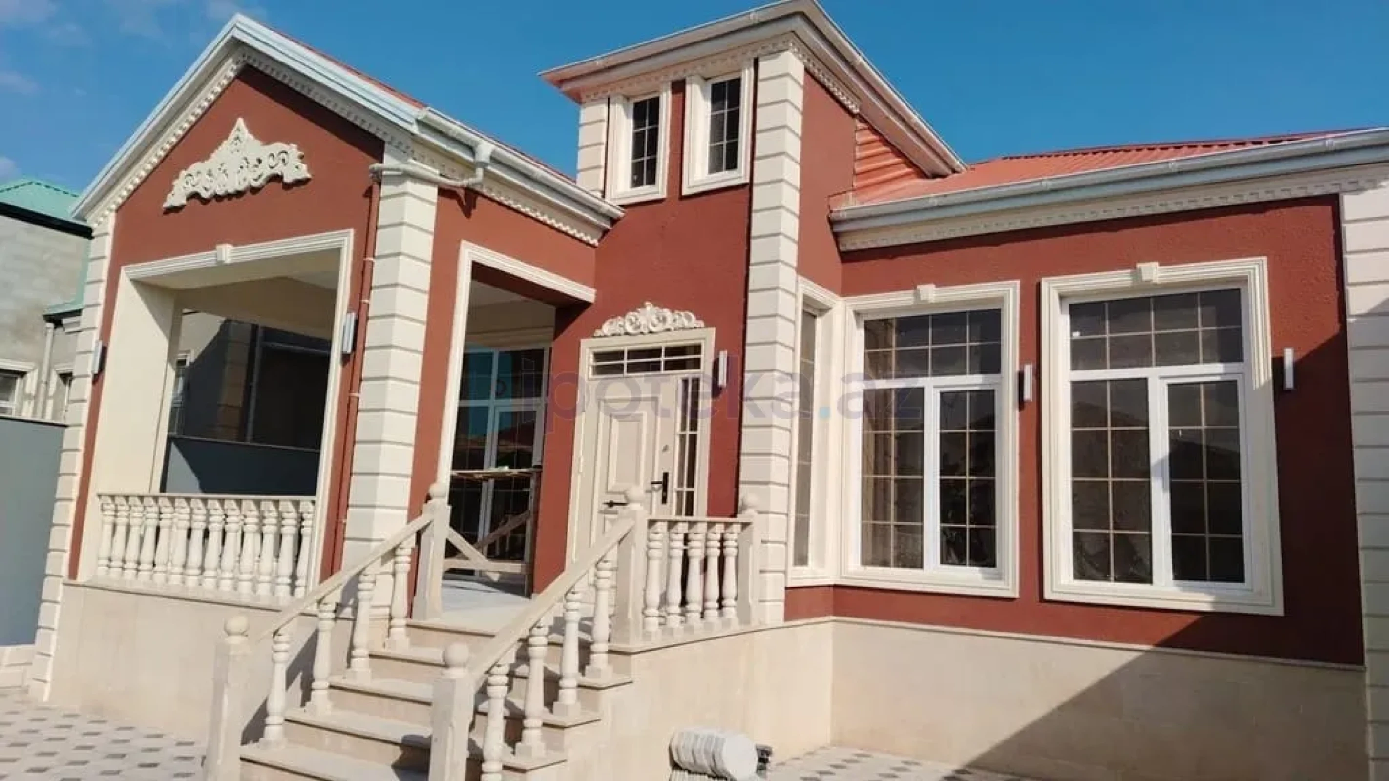 Satılır 4 otaqlı həyət evi 100 m²