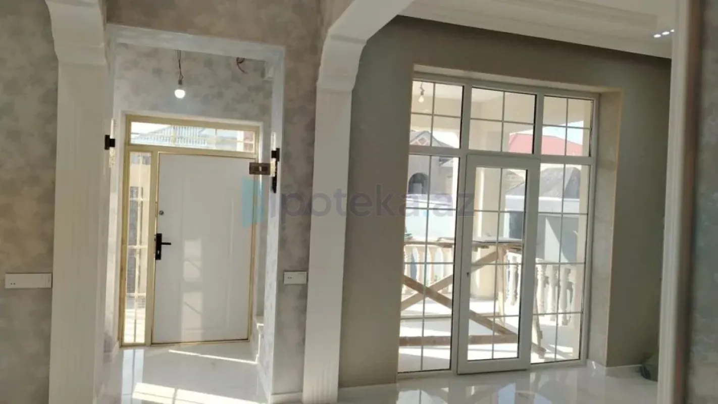 Satılır 4 otaqlı həyət evi 100 m²