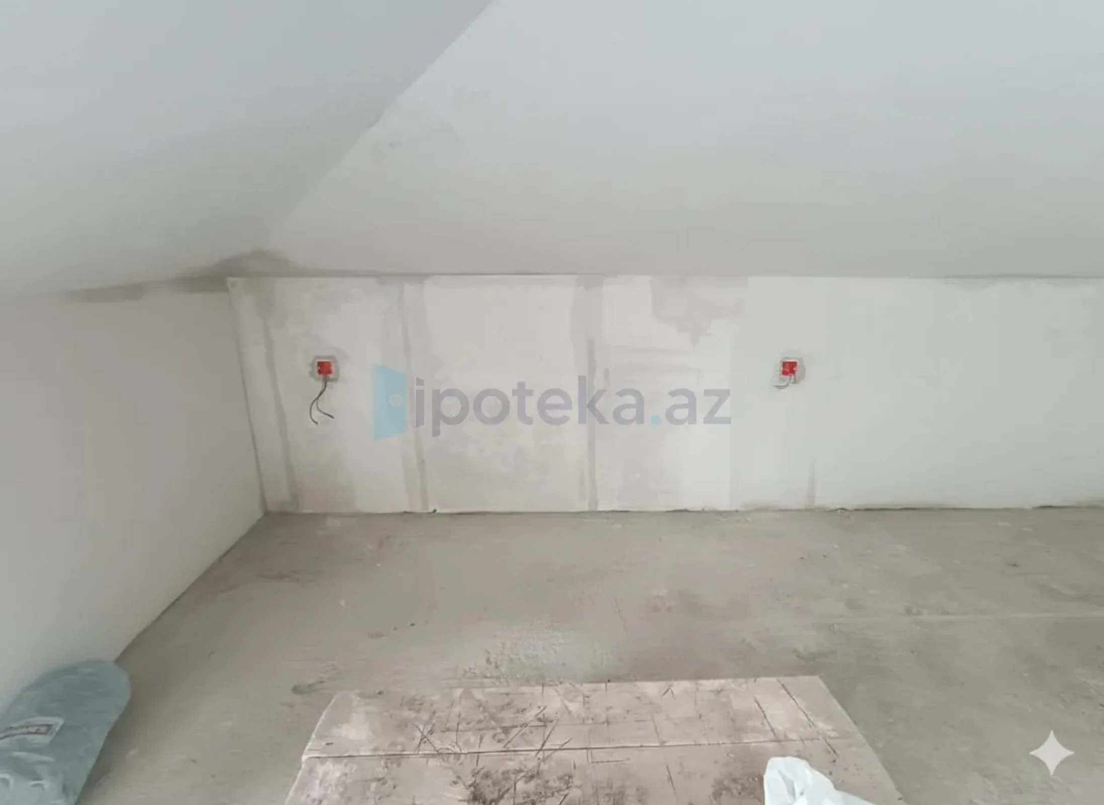 Satılır 3 otaqlı yeni tikili 85 m²