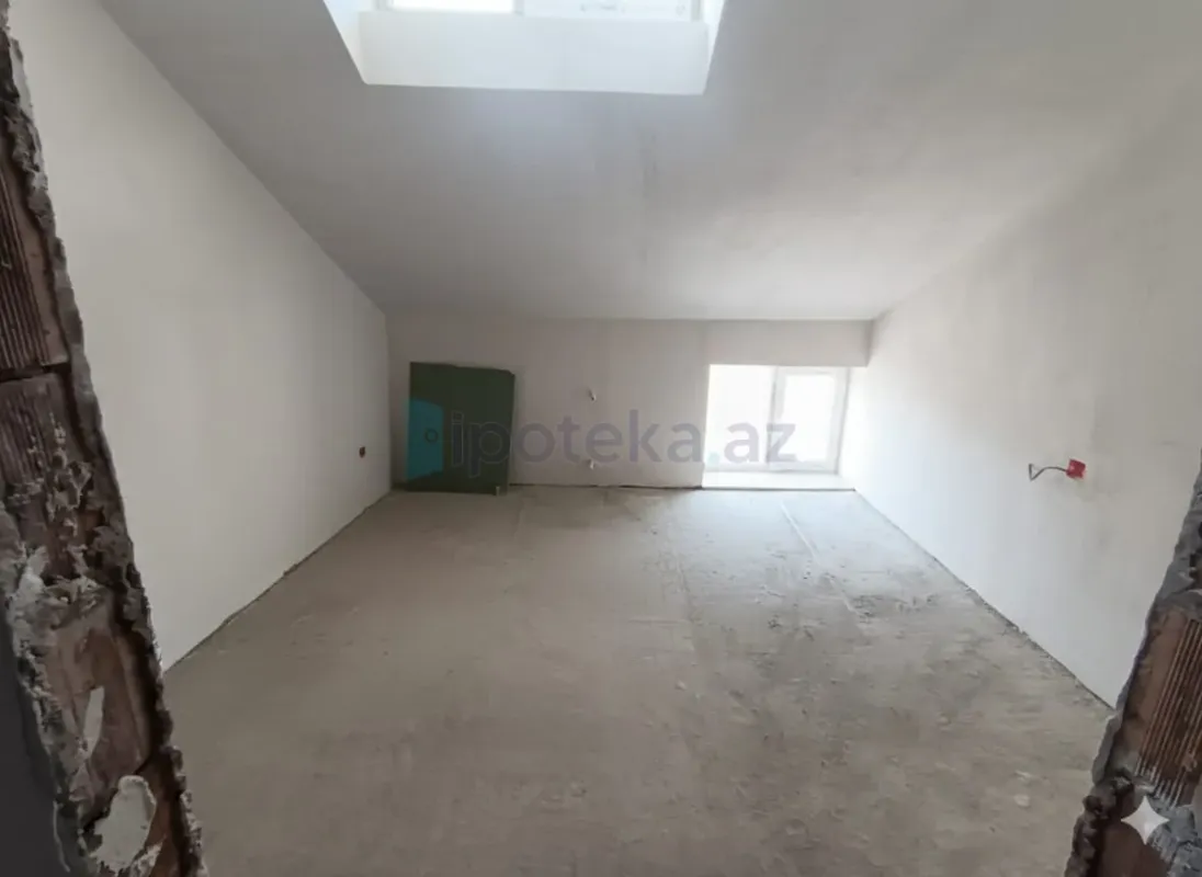 Satılır 3 otaqlı yeni tikili 85 m²