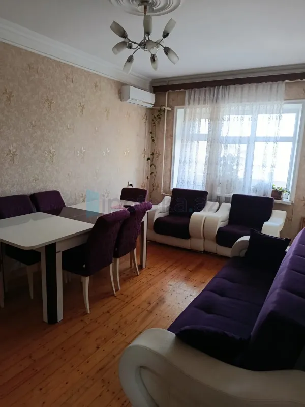 Satılır 3 otaqlı köhnə tikili 80 m²