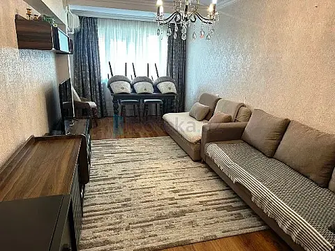 Satılır 3 otaqlı köhnə tikili 80 m² — Bakı, Nizami 3 otaq 80.00 m²