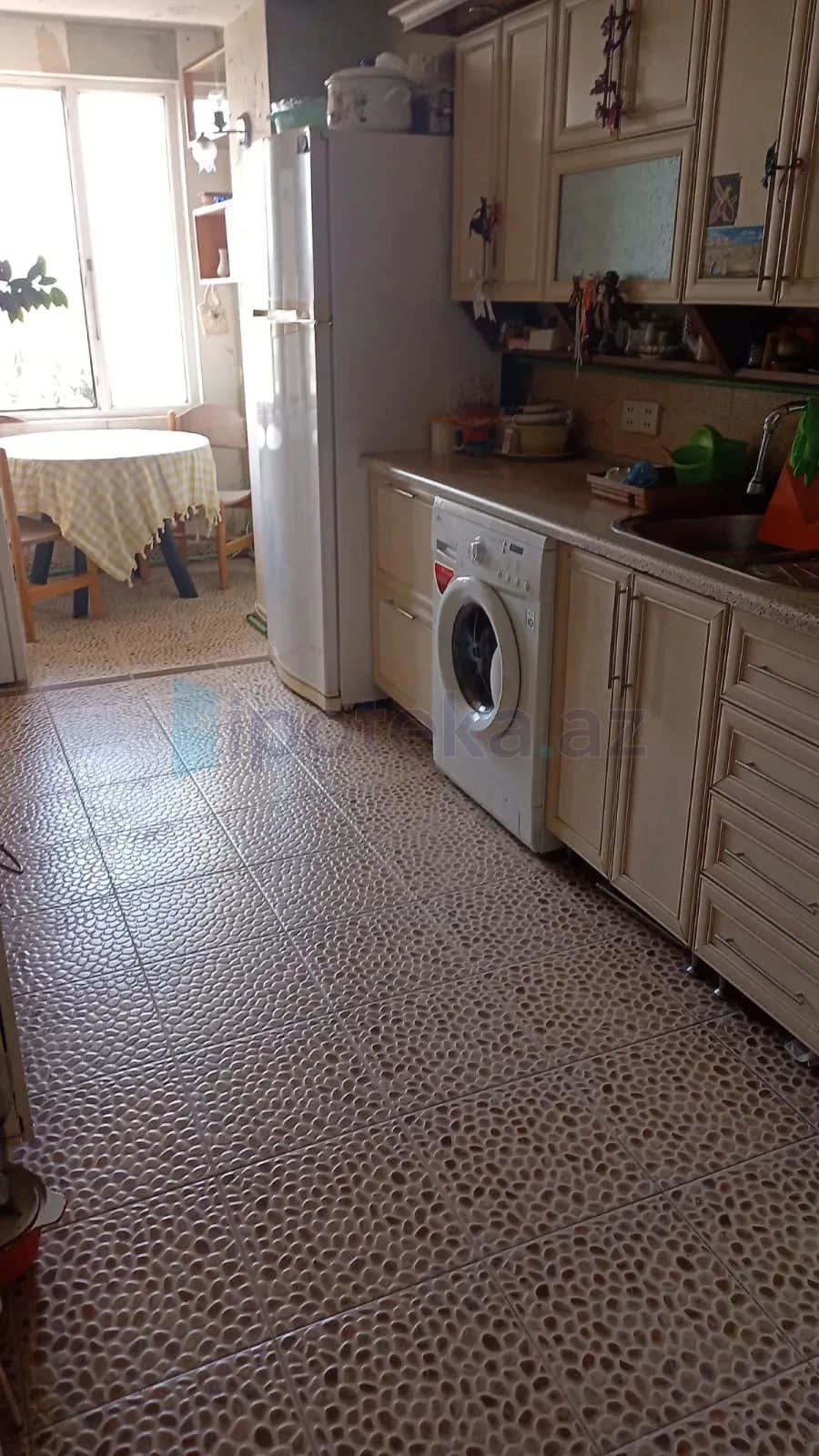 Satılır 3 otaqlı köhnə tikili 81 m²