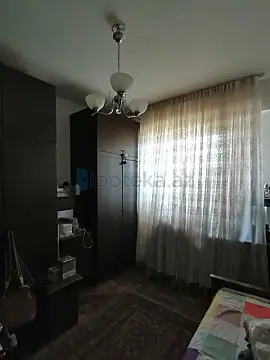 Satılır 3 otaqlı köhnə tikili 81 m²