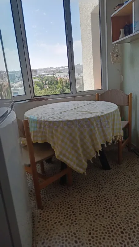 Satılır 3 otaqlı köhnə tikili 81 m²
