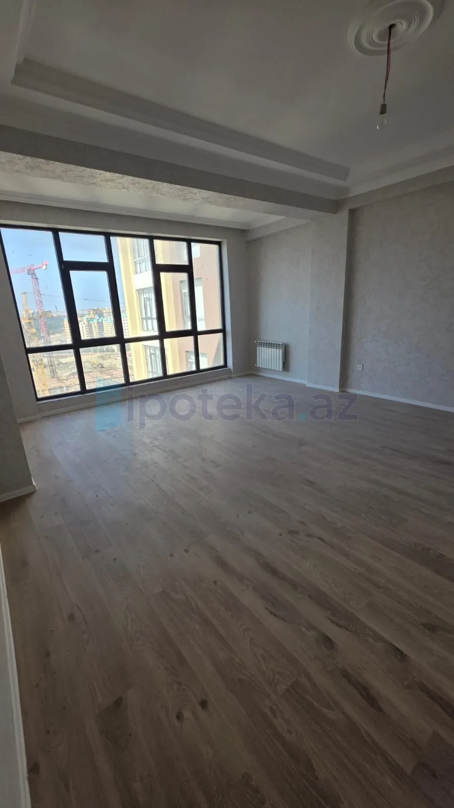 Satılır 3 otaqlı yeni tikili 125 m²
