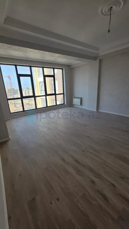 Satılır 3 otaqlı yeni tikili 125 m²