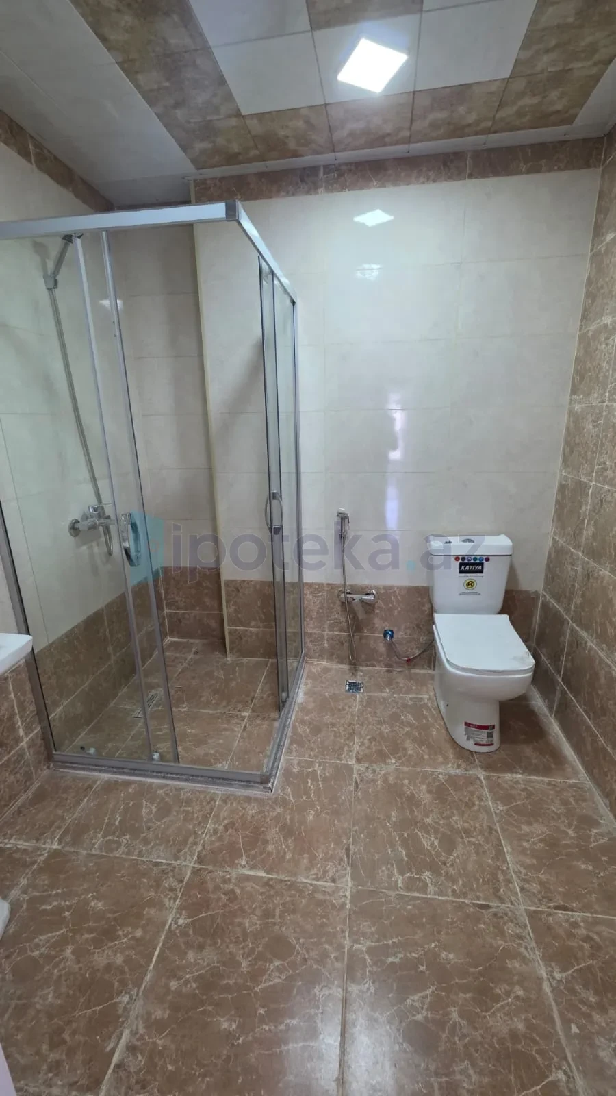 Satılır 3 otaqlı yeni tikili 125 m²