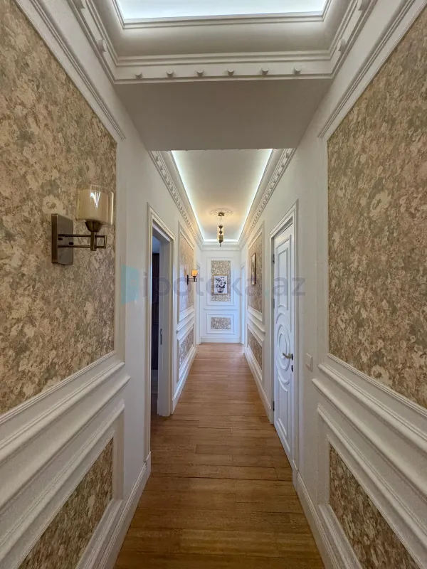 Satılır 3 otaqlı yeni tikili 138 m²