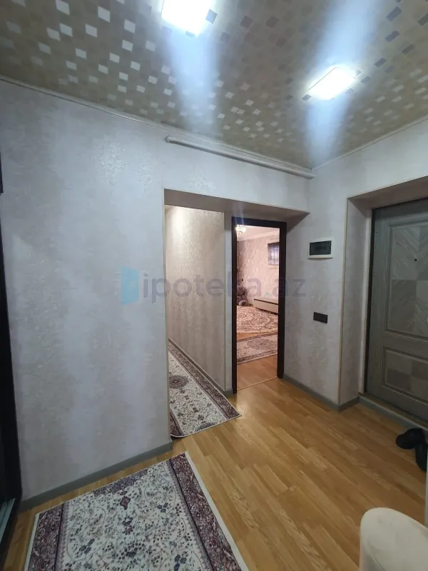 Satılır 2 otaqlı köhnə tikili 55 m²