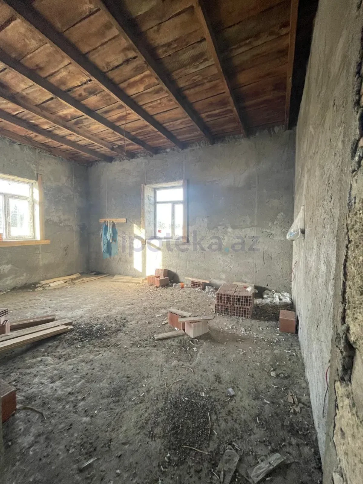 Satılır 6 otaqlı həyət evi 235 m²