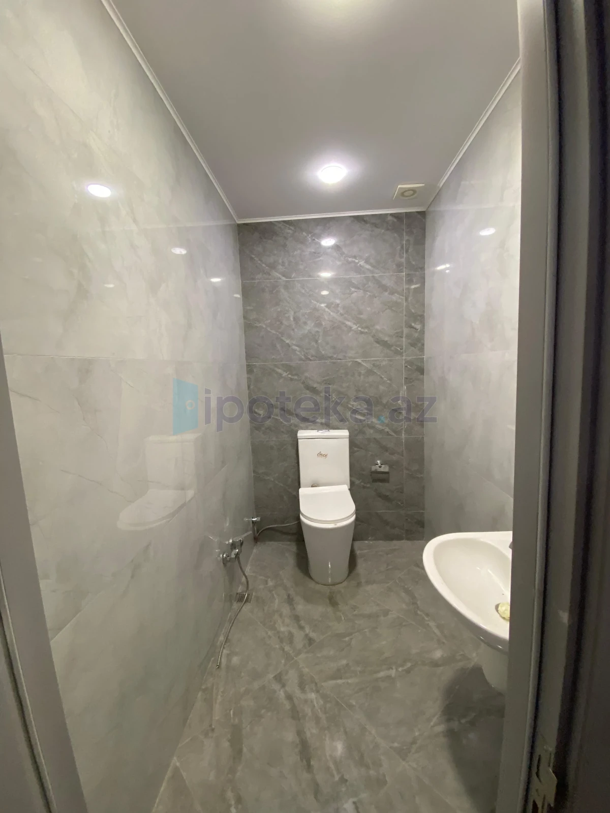 Satılır 3 otaqlı yeni tikili 112 m²