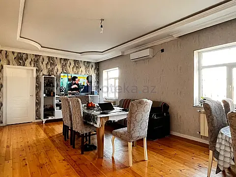 Satılır 8 otaqlı həyət evi 220 m² — Bakı, Saray 8 otaq 220.00 m²