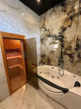 Satılır 12 otaqlı həyət evi 420 m²