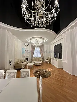 Satılır 12 otaqlı həyət evi 420 m²