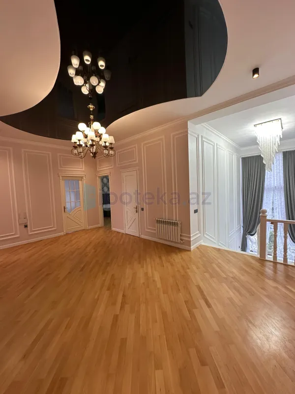 Satılır 12 otaqlı həyət evi 420 m²