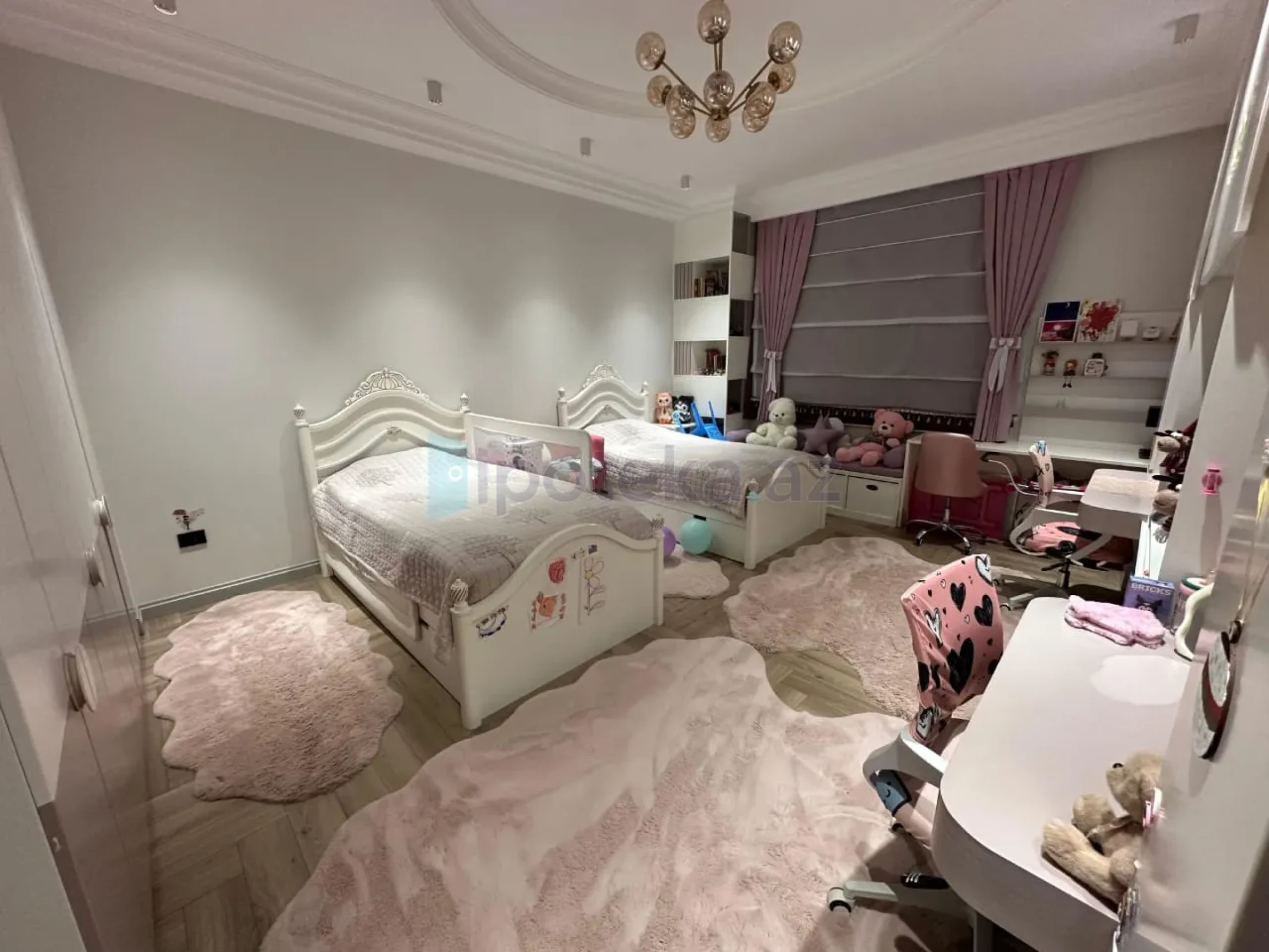 Satılır 4 otaqlı yeni tikili 135 m²