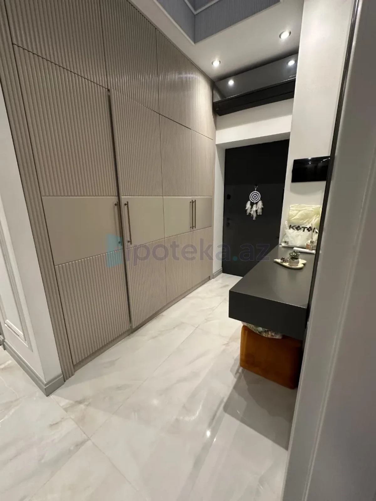 Satılır 4 otaqlı yeni tikili 135 m²