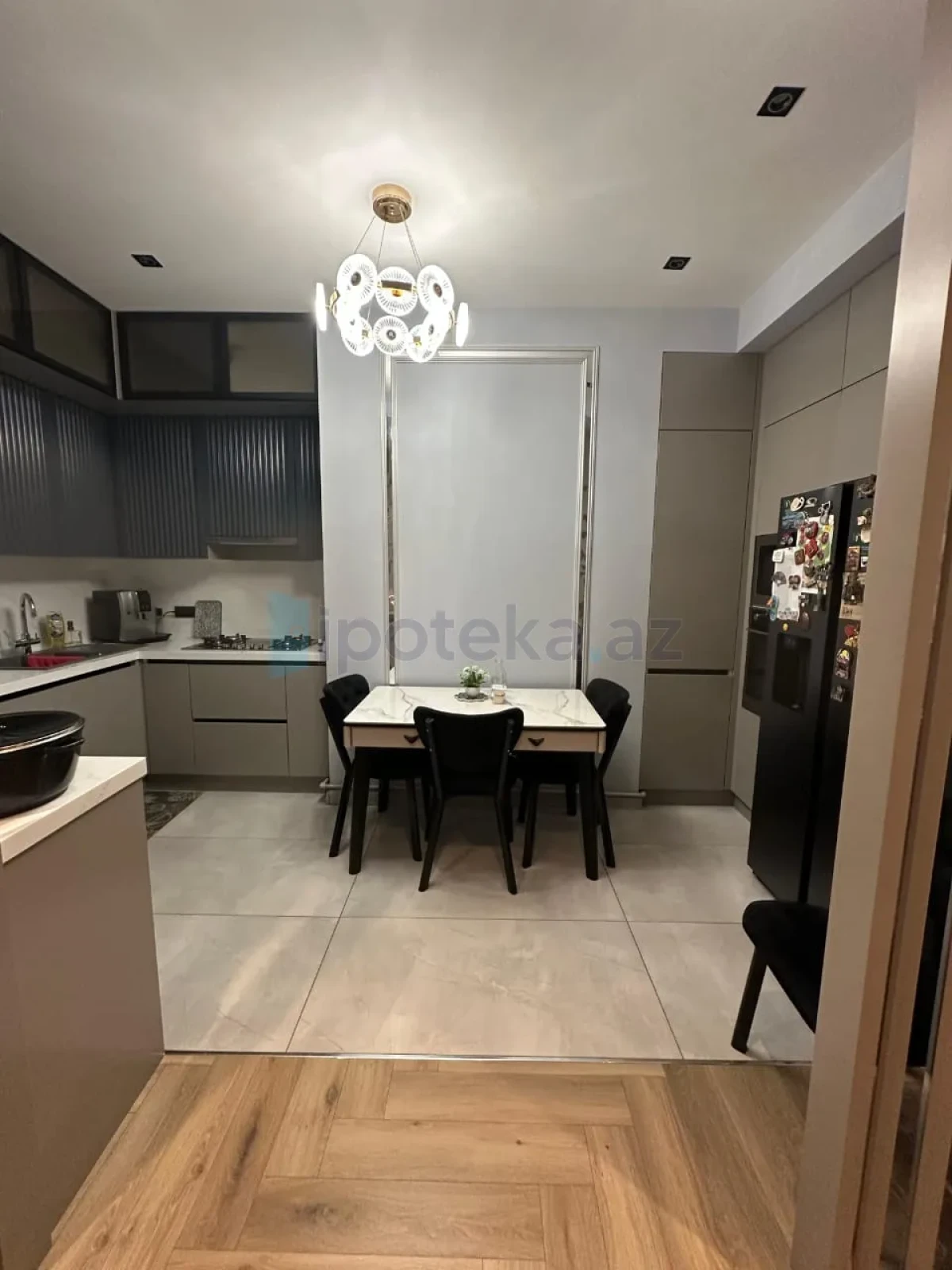 Satılır 4 otaqlı yeni tikili 135 m²